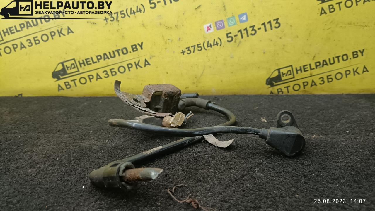 датчик коленвала Daewoo Lanos T100 1997, 1.5 л., бензин, МКПП, белый, седан, передний привод - фото №1