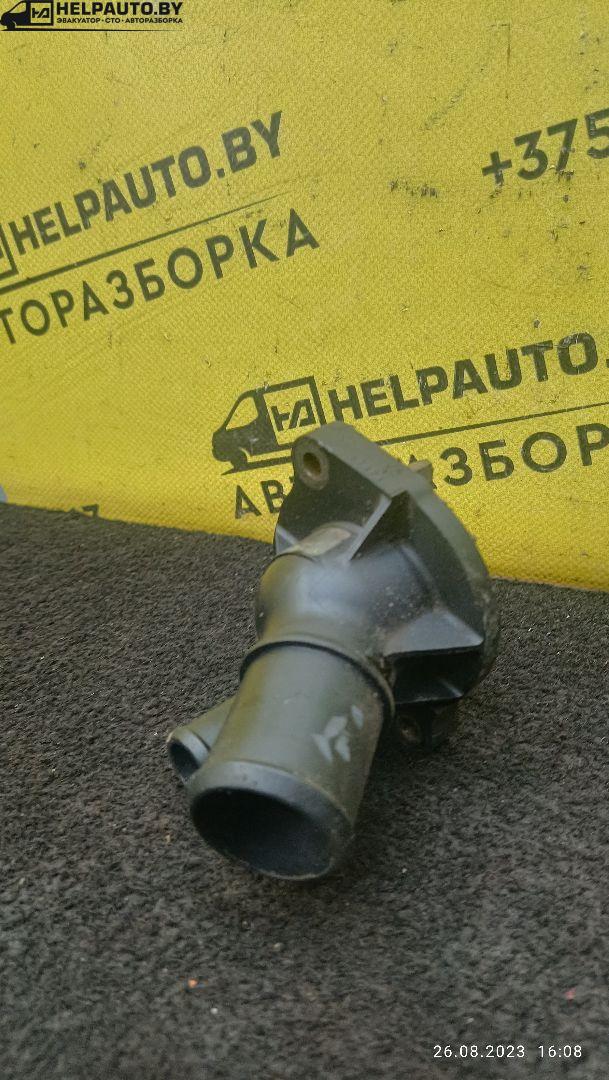фланец (тройник) системы охлаждения Ford Mondeo 3 поколение 2002, 2.0 л., CJBB, бензин, МКПП, передний привод, CJBB - фото №1