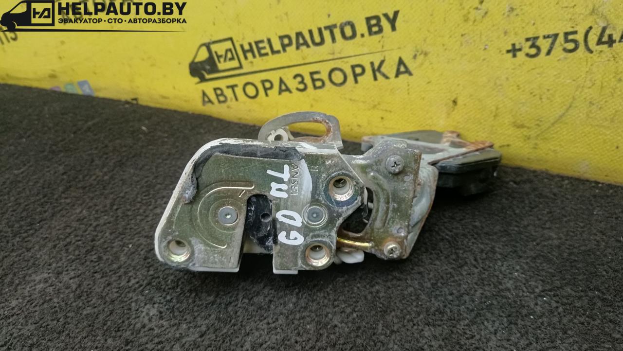 замок двери передней правой Mazda 626 3 поколение GD 1992, 1.8 л., бензин, МКПП, синий, седан - фото №1