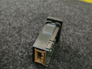 кнопка ASC / ESP Mazda 626 GF [рестайлинг] 1999, 1.8 л., бензин, МКПП, зеленый, универсал