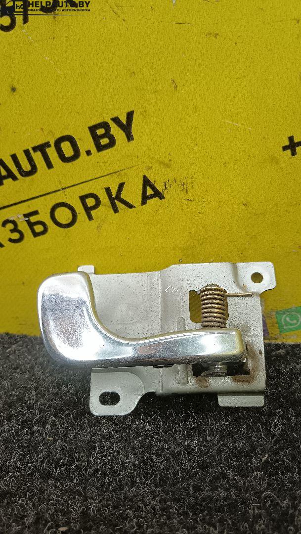 ручка внутренняя задняя правая Mitsubishi Space Wagon 2 поколение (Typ N30/N40) 1994, 2.0 л., 4D68 T, дизель, МКПП, серый, минивэн - фото №1