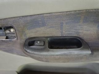 кнопка стеклоподъемника переднего правого Renault Scenic RX4 1 поколение 2003, 2.0 л., F4R 744, бензин, МКПП, синий, внедорожник 5 дв.
