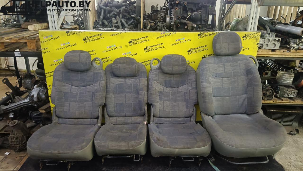 салон (комплект сидений) Renault Scenic RX4 1 поколение 2003, 2.0 л., F4R 744, бензин, МКПП, синий, внедорожник 5 дв. - фото №1