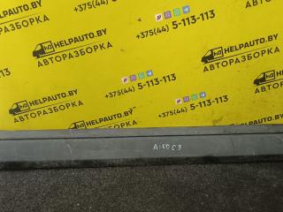 молдинг двери задней левой Audi 100 С3 1987, МКПП, белый