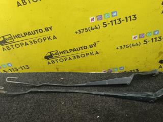 щеткодержатель (поводок стеклоочистителя, дворник) Volkswagen Golf 3 поколение 1995, 1.9 л., 1Y, дизель, МКПП, белый, универсал, передний привод