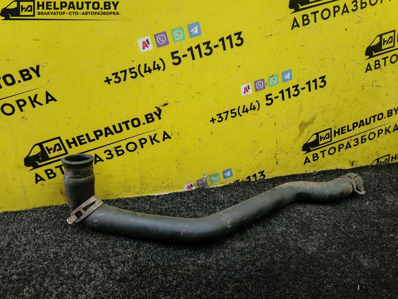 патрубок радиатора Volkswagen Passat B3 1992, 1.9 л., 1Y, дизель, 5МКПП, серый, седан - фото №1
