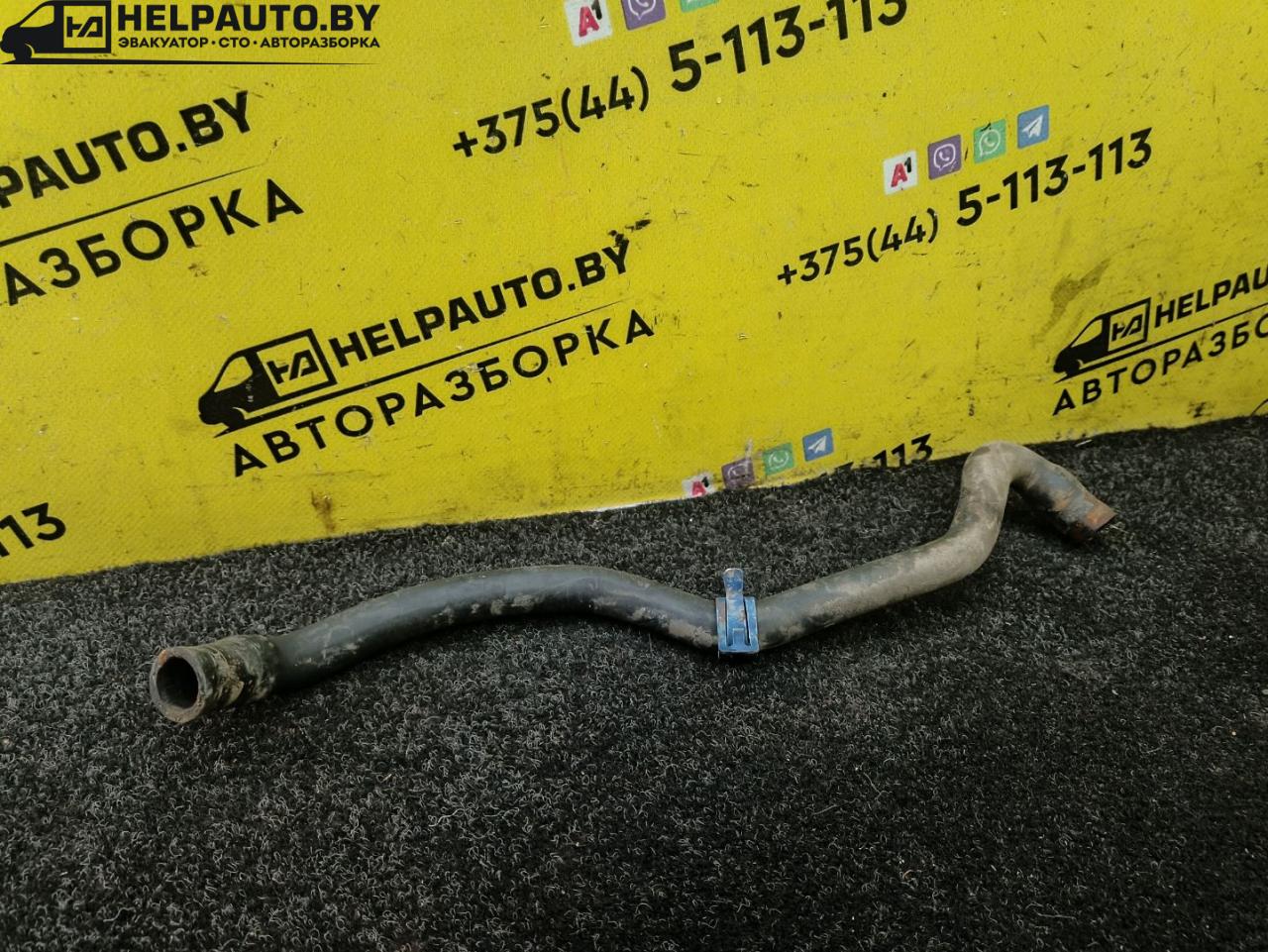 патрубок радиатора Volkswagen Passat B3 1992, 1.9 л., 1Y, дизель, 5МКПП, серый, седан - фото №1