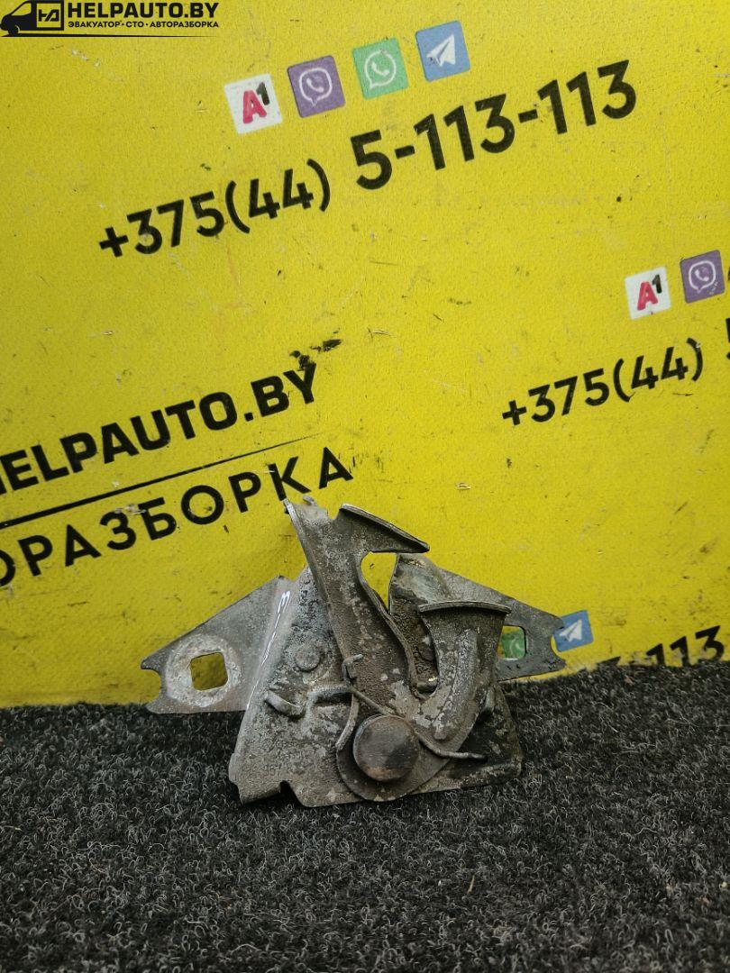 замок капота Volkswagen Passat B3 1992, 1.9 л., 1Y, дизель, 5МКПП, серый, седан - фото №1