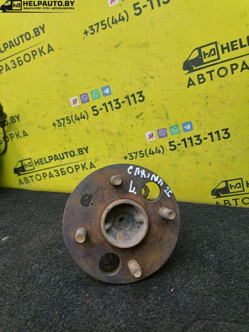 ступица задняя левая Toyota Carina T170 1992, 1.6 л., 4A-FE, бензин, МКПП, красный, седан, передний привод - фото №1