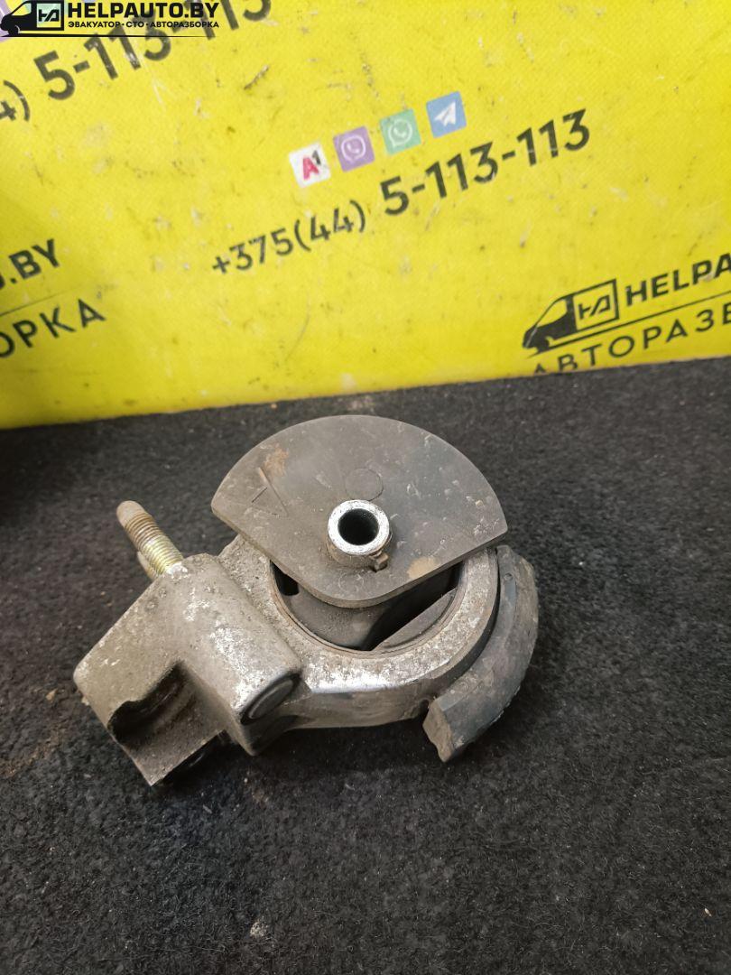 подушка крепления двигателя Toyota Carina T170 1992, 1.6 л., 4A-FE, бензин, МКПП, красный, седан, передний привод - фото №1