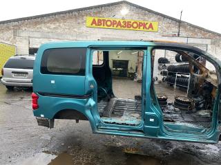 часть кузова (вырезанный элемент) Nissan NV200 1 поколение 2010, 1.5 л., K9K 276, дизель, МКПП, берюзовый, минивэн, передний привод