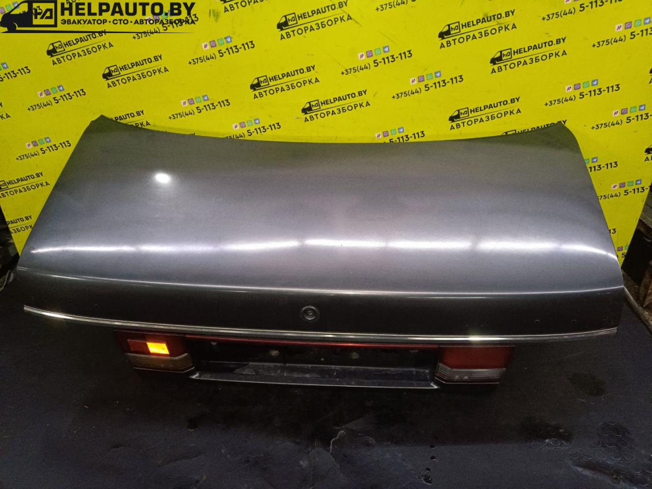 крышка багажника (дверь 3-5) Mazda 626 3 поколение 1990, 1.8 л., бензин, МКПП, серый, седан, передний привод - фото №1
