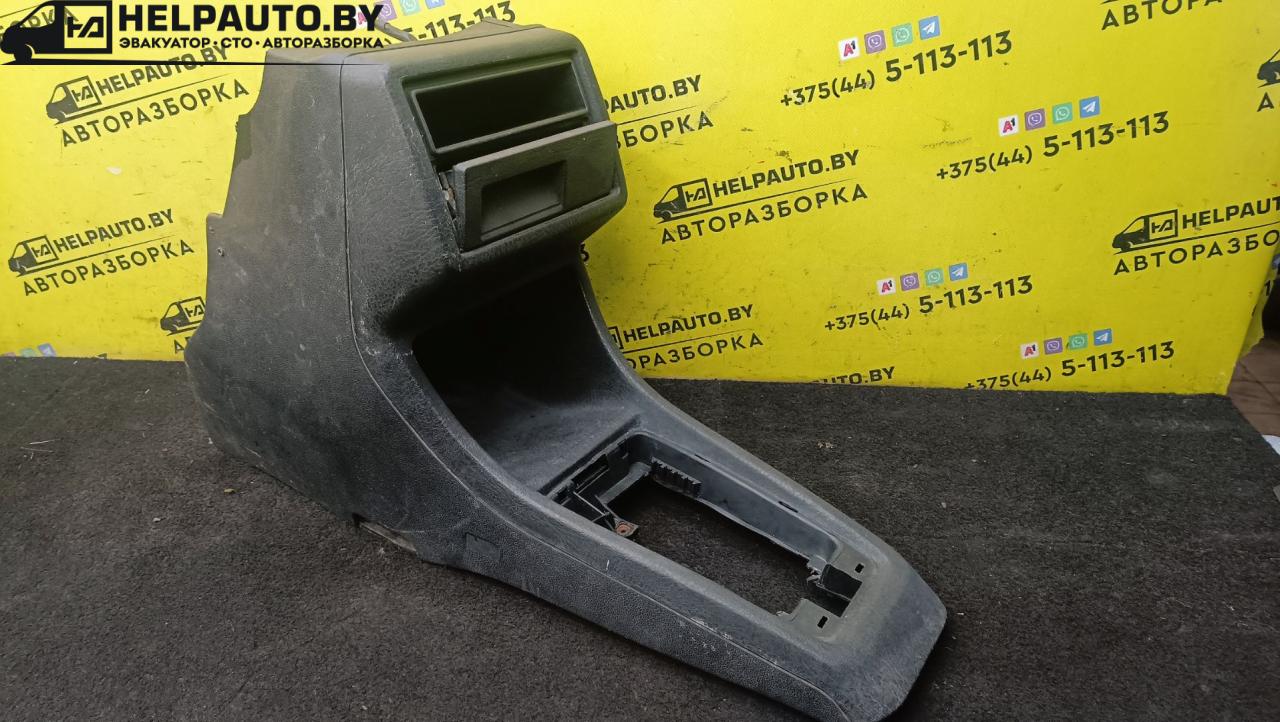 консоль салона Volkswagen Golf 2 поколение 1990, 1.6 л., дизель, МКПП, красный, хетчбэк 5 дв., передний привод - фото №1