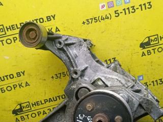 кронштейн гидроусилителя Renault Scenic 1 поколение 1998, 1.9 л., дизель, 5МКПП, голубой, минивэн, передний привод