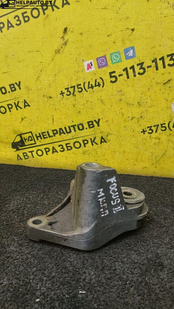 кронштейн КПП Ford Focus 2 поколение 2006, 1.6 л., HWDA, бензин, МКПП, красный, хетчбэк 5 дв., передний привод - фото №1
