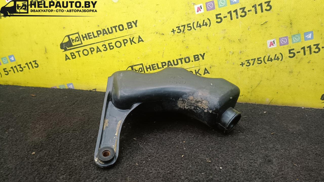 резонатор воздушного фильтра Daewoo Nexia 1 поколение 2000, 1.5 л., G15MF, бензин, МКПП, красныц, хетчбэк 5 дв., передний привод - фото №1