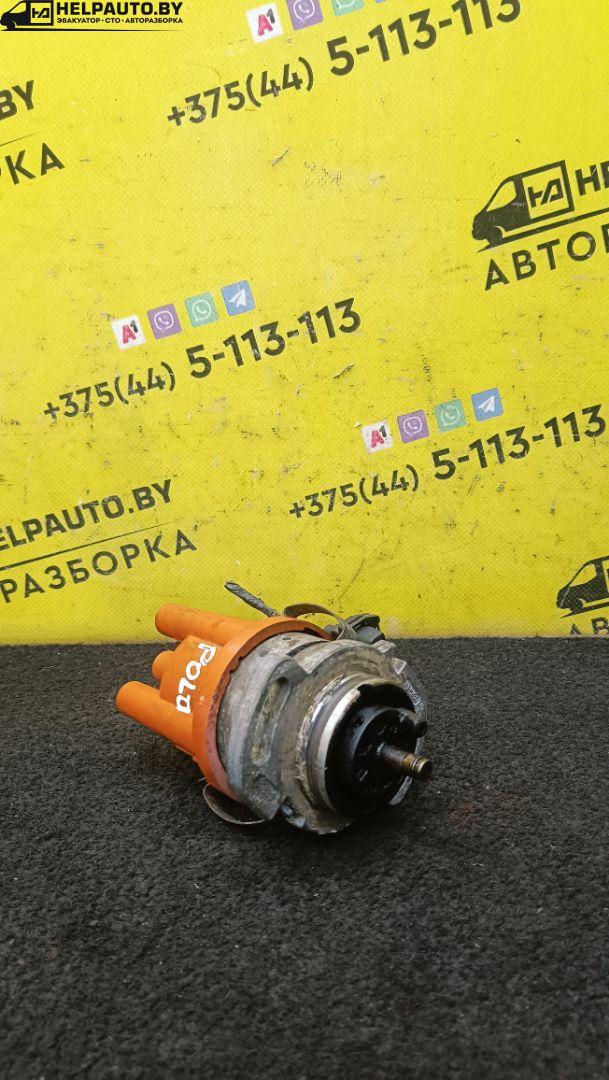 распределитель зажигания (трамблёр) Volkswagen Polo 3 поколение 1999, 1.0 л., ALL, бензин, 5МКПП, зеленый, хетчбэк 3 дв., передний привод - фото №1