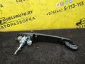 ручка наружная Volkswagen Polo 3 поколение 1999, 1.0 л., ALL, бензин, 5МКПП, зеленый, хетчбэк 3 дв., передний привод - фото №2