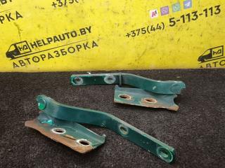 петля капота Volkswagen Polo 3 поколение 1999, 1.0 л., ALL, бензин, 5МКПП, зеленый, хетчбэк 3 дв., передний привод