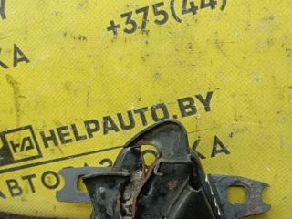 замок капота Volkswagen Polo 3 поколение 1999, 1.4 л., бензин, МКПП, черный, хетчбэк 3 дв., передний привод