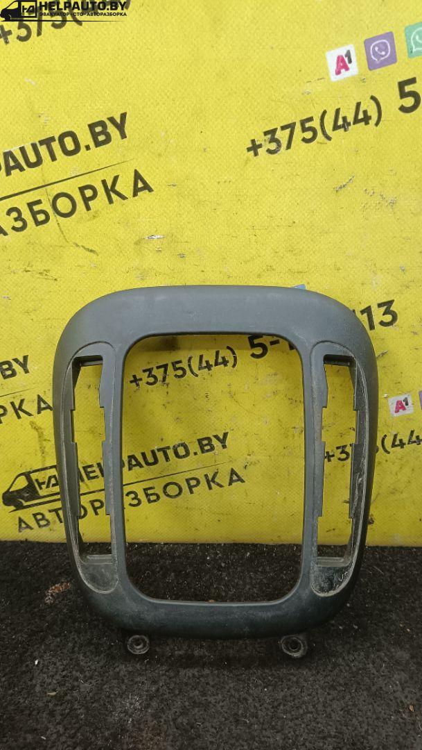 рамка обрамление кулисы Opel Vectra B 1997, 1.6 л., X 16 XEL, бензин, МКПП, красный, седан, передний привод - фото №1