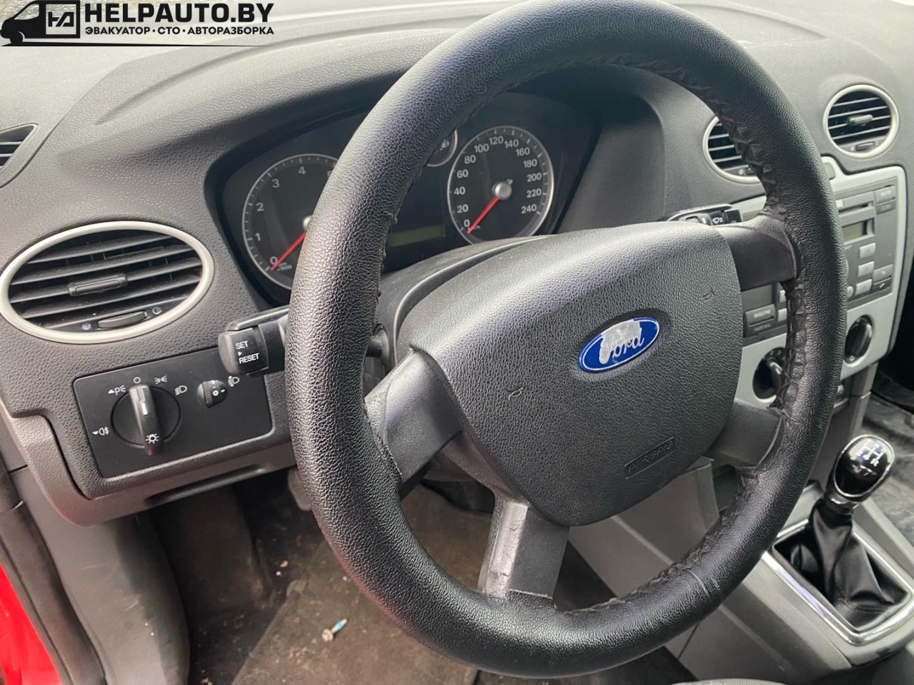 руль Ford Focus 2 поколение 2006, 1.6 л., HWDA, бензин, МКПП, красный, хетчбэк 5 дв., передний привод - фото №1
