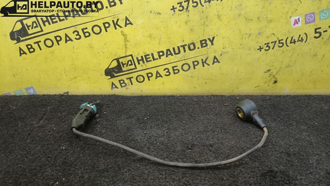 датчик детонации Opel Vectra B 1997, 1.6 л., X 16 XEL, бензин, МКПП, красный, седан, передний привод - фото №1