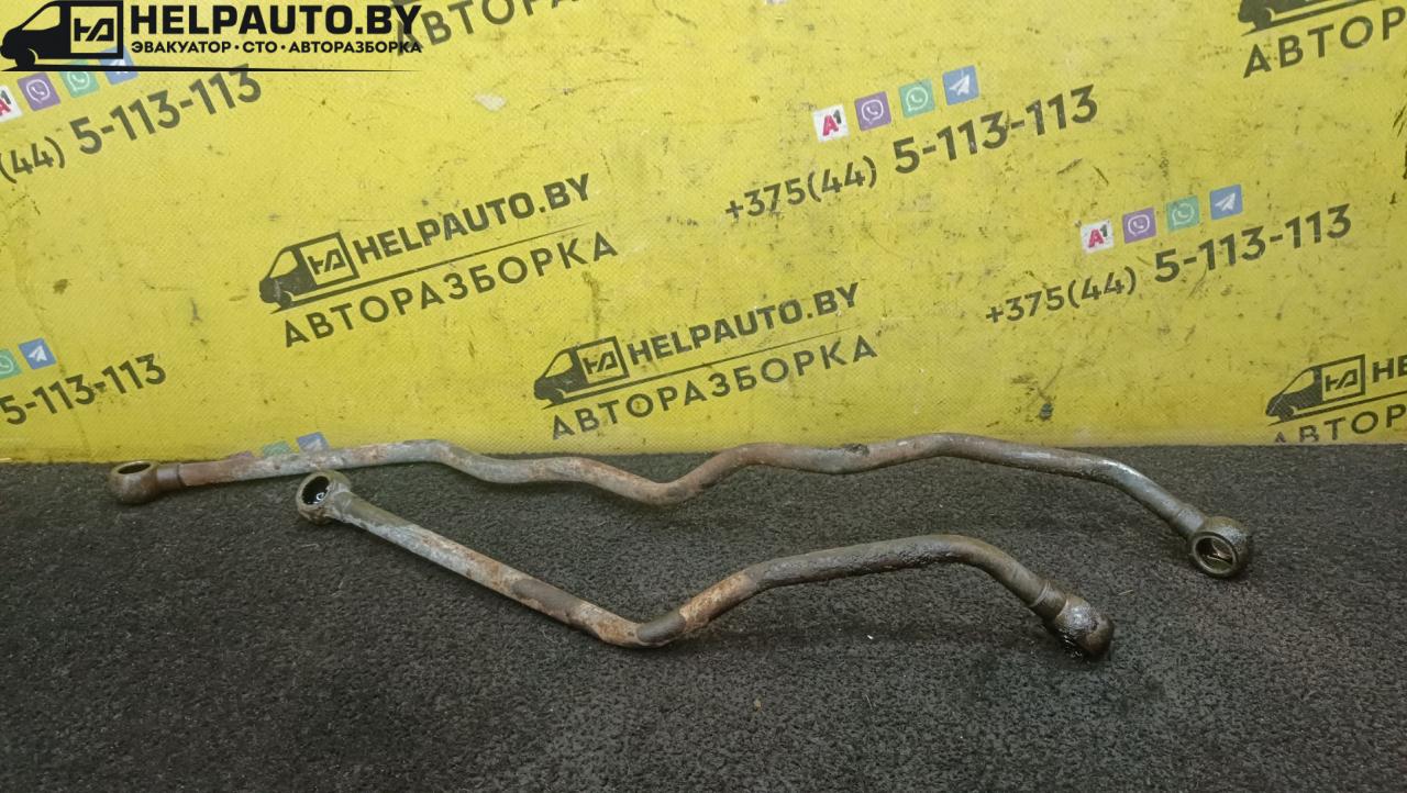 масляная трубка Opel Sintra 1 поколение 1999, 2.2 л., X 22 XE, бензин, МКПП, белый, минивэн, передний привод - фото №1