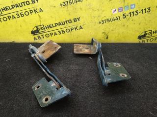 петля капота Kia Sportage 1 поколение 1999, 2.0 л., FE (16V), бензин, МКПП, синий, внедорожник 5 дв., полный подключаемый привод