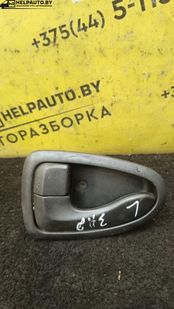 ручка внутренняя задняя левая Hyundai Accent 3 поколение (MC) 2009, 1.5 л., бензин, 5МКПП, синий, седан - фото №1