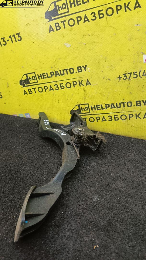 педаль Hyundai Accent 3 поколение (MC) 2009, 1.5 л., бензин, 5МКПП, синий, седан - фото №1