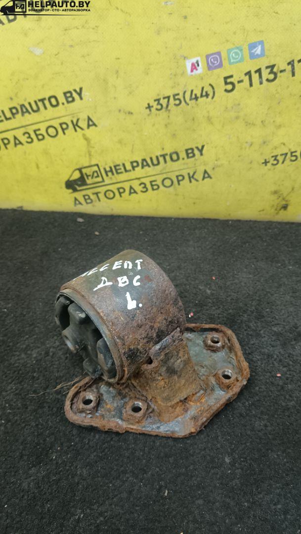 подушка крепления двигателя Hyundai Accent 3 поколение (MC) 2009, 1.5 л., бензин, 5МКПП, синий, седан - фото №1