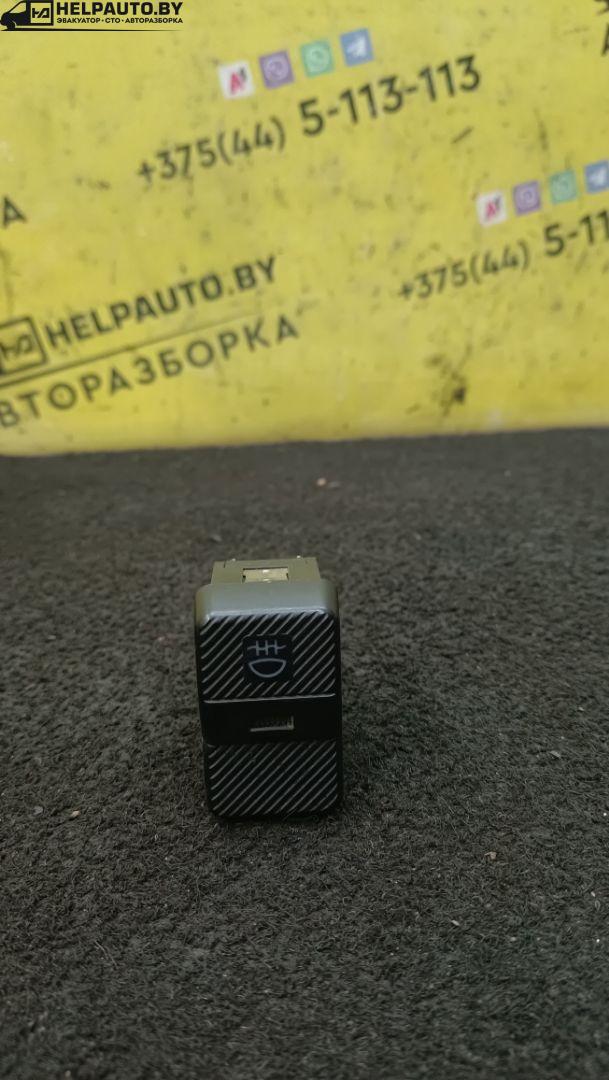 кнопка противотуманных фар Volkswagen Passat B3 1993, 1.9 л., AAZ, дизель, 5МКПП, черный, универсал, передний привод - фото №1