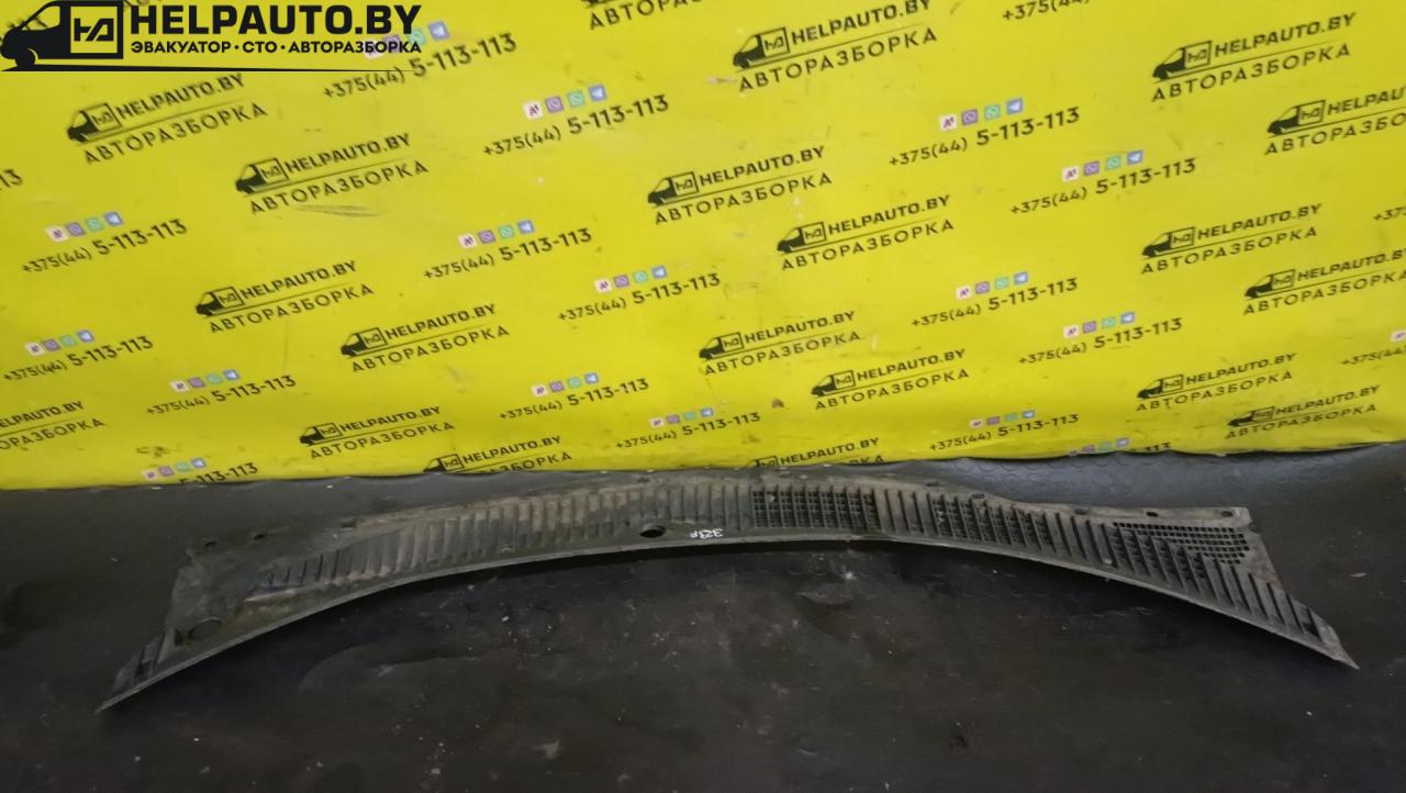 дождевик Mazda 323 5 поколение 1994, 1.8 л., BP (DOHC), бензин, МКПП, красный, хетчбэк 5 дв., передний привод - фото №1