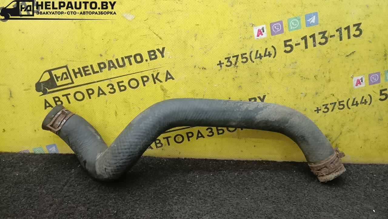 патрубок радиатора Toyota Corolla 5 поколение (E80) 1984, 1.3 л., бензин, МКПП, красный, хетчбэк 5 дв., передний привод - фото №1