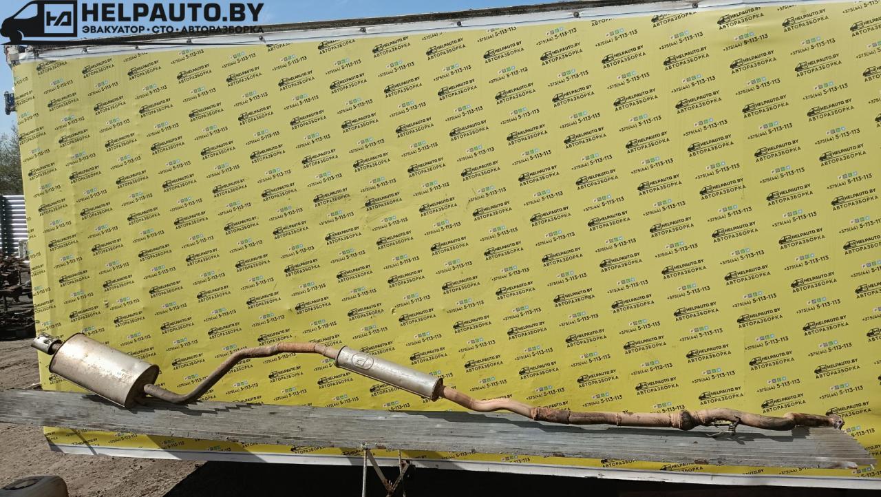 глушитель Audi 80 8C/B4 1994, 2.0 л., бензин, МКПП, зеленый, седан, передний привод - фото №1