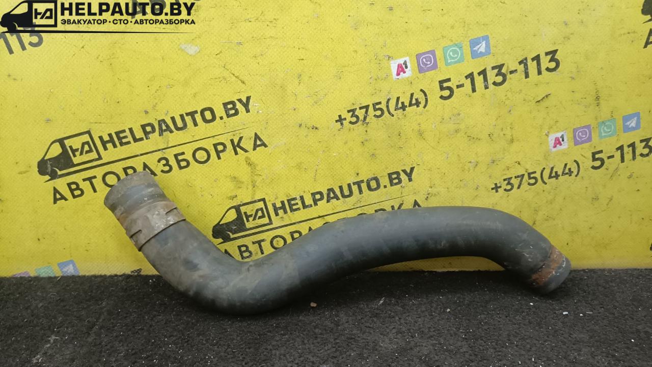 патрубок радиатора Volkswagen Passat B3 1993, 1.9 л., AAZ, дизель, 5МКПП, черный, универсал, передний привод - фото №1