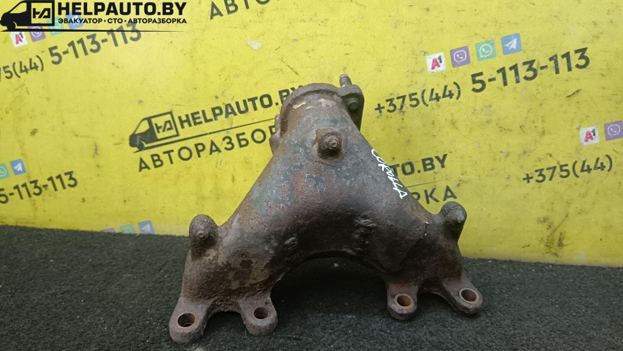 коллектор выпускной Toyota Corolla 5 поколение (E80) 1984, 1.3 л., бензин, МКПП, красный, хетчбэк 5 дв., передний привод - фото №1