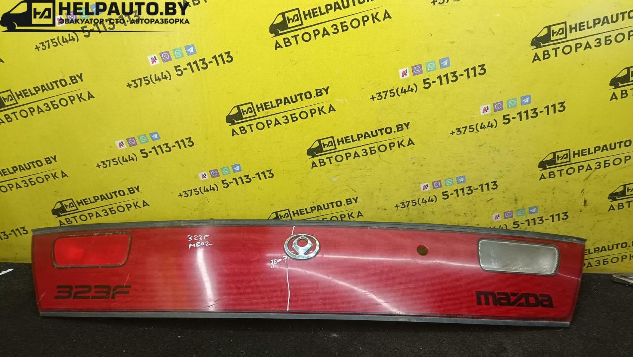 бленда Mazda 323 5 поколение 1997, 1.5 л., бензин, МКПП, зелый, хетчбэк 5 дв., передний привод - фото №1