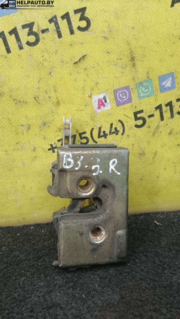 замок двери задней правой Volkswagen Passat B3 1993, 1.9 л., AAZ, дизель, 5МКПП, черный, универсал, передний привод - фото №1