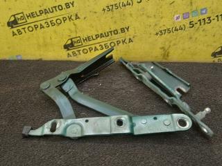 петля капота Audi 80 8C/B4 1994, 2.0 л., бензин, МКПП, зеленый, седан, передний привод