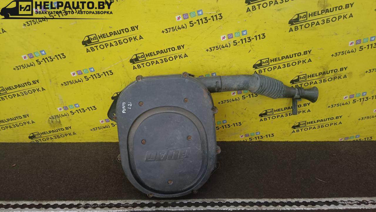 корпус воздушного фильтра Fiat Punto 2 поколение 2001, 1.2 л., 188 A4.000, бензин, МКПП, синий, хетчбэк 3 дв., передний привод - фото №1