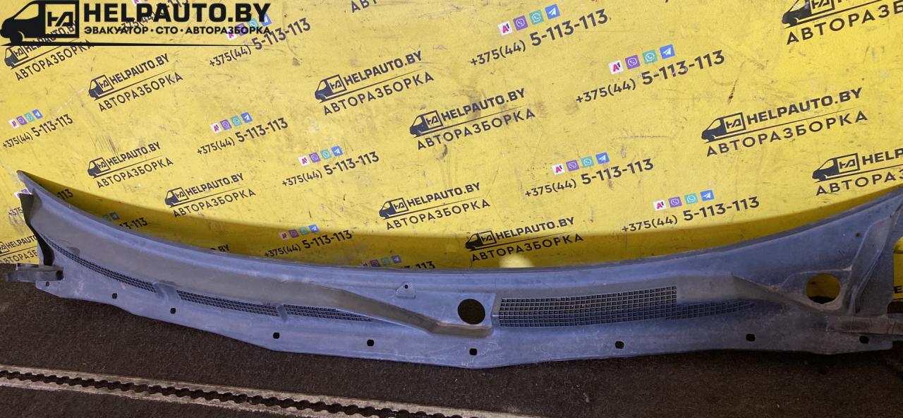 дождевик Nissan Maxima A33 (2000 - 2005), 3.0 л., бензин, АКПП, белый, седан, передний привод - фото №1