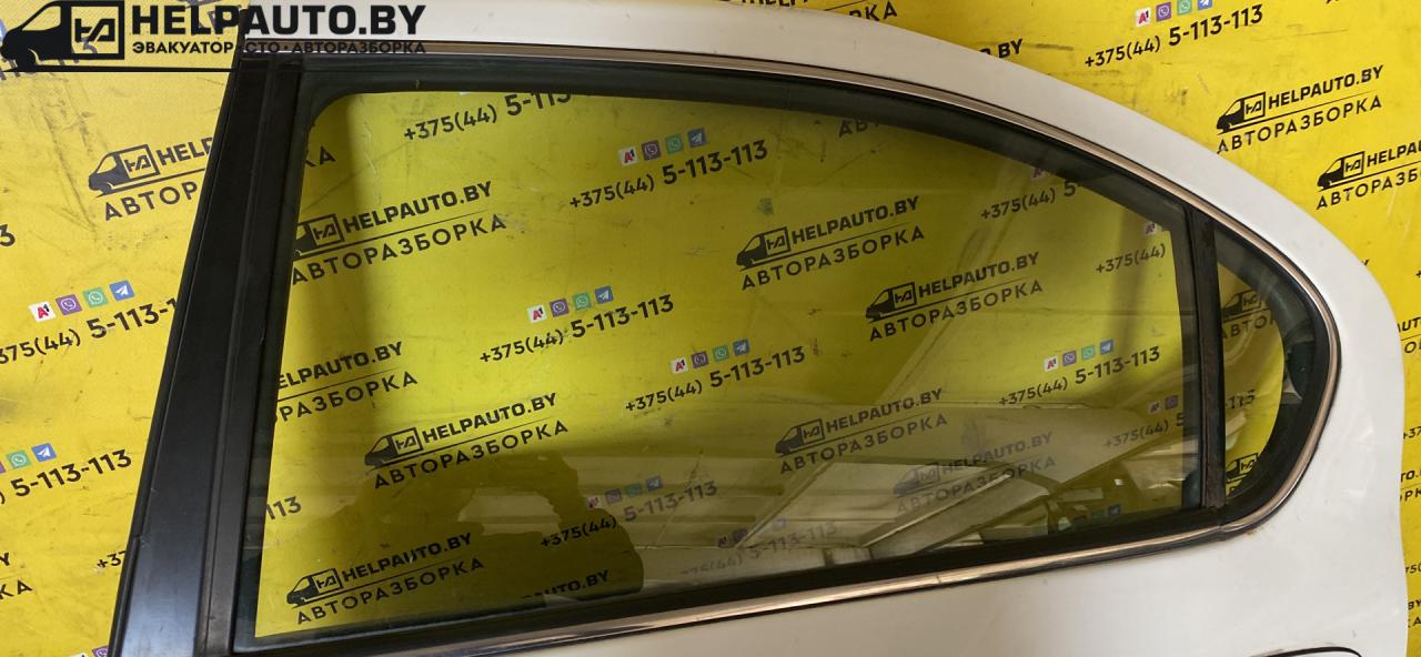 стекло двери задней левой Nissan Maxima A33 (2000 - 2005), 3.0 л., бензин, АКПП, белый, седан, передний привод - фото №1