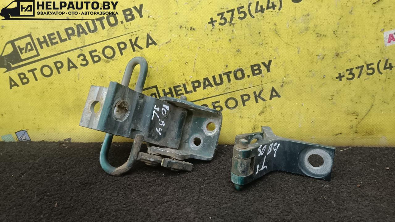 петля двери Audi 80 8C/B4 1994, 2.0 л., бензин, МКПП, зеленый, седан, передний привод - фото №1