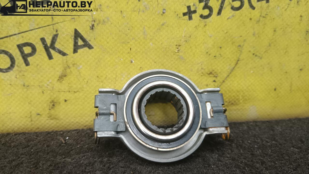 подшипник выжимной Volkswagen Polo 3 поколение 1999, 1.0 л., ALL, бензин, 5МКПП, зеленый, хетчбэк 3 дв., передний привод - фото №1