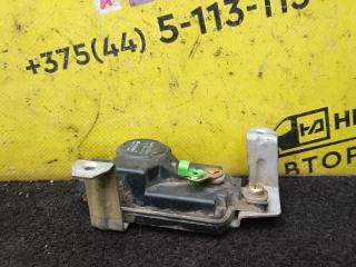 активатор (привод) замка двери Mitsubishi Space Runner 1 поколение 1995