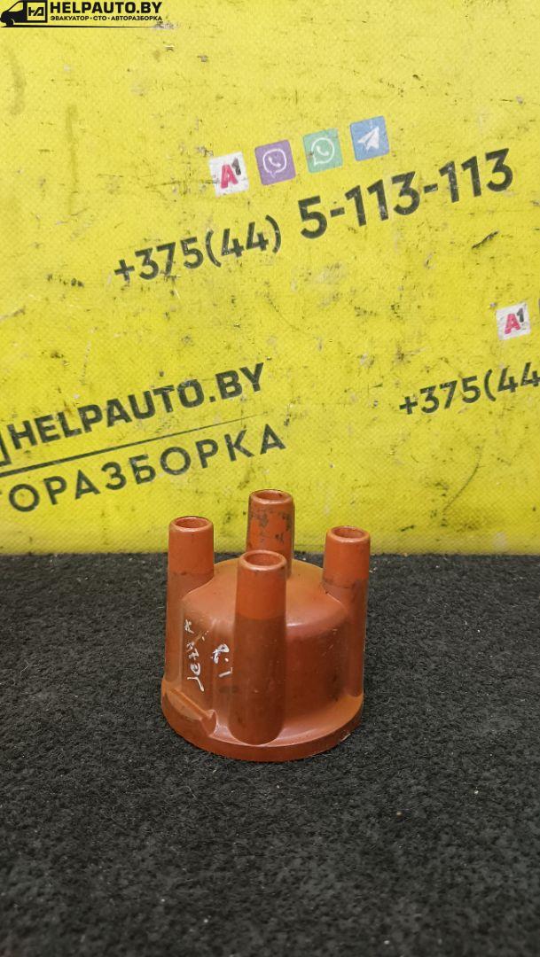 распределитель зажигания (трамблёр) Volkswagen Jetta 2 поколение 1987, 1.8 л., бензин, МКПП, седан, передний привод - фото №1