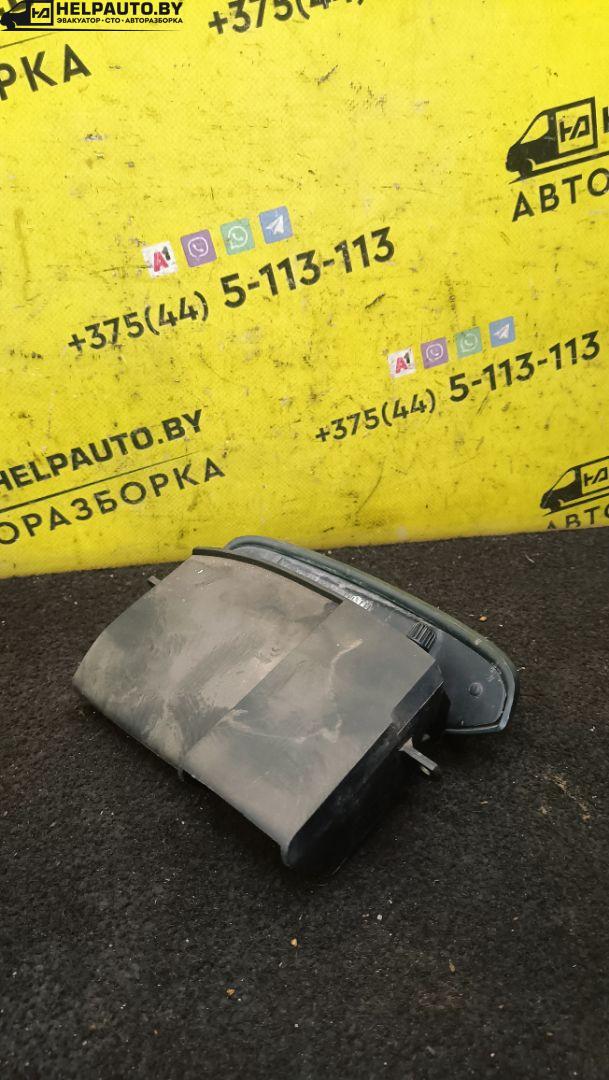 пепельница Renault Megane 1 поколение 1996, 1.6 л., бензин, МКПП, черный, хетчбэк 5 дв., передний привод - фото №1
