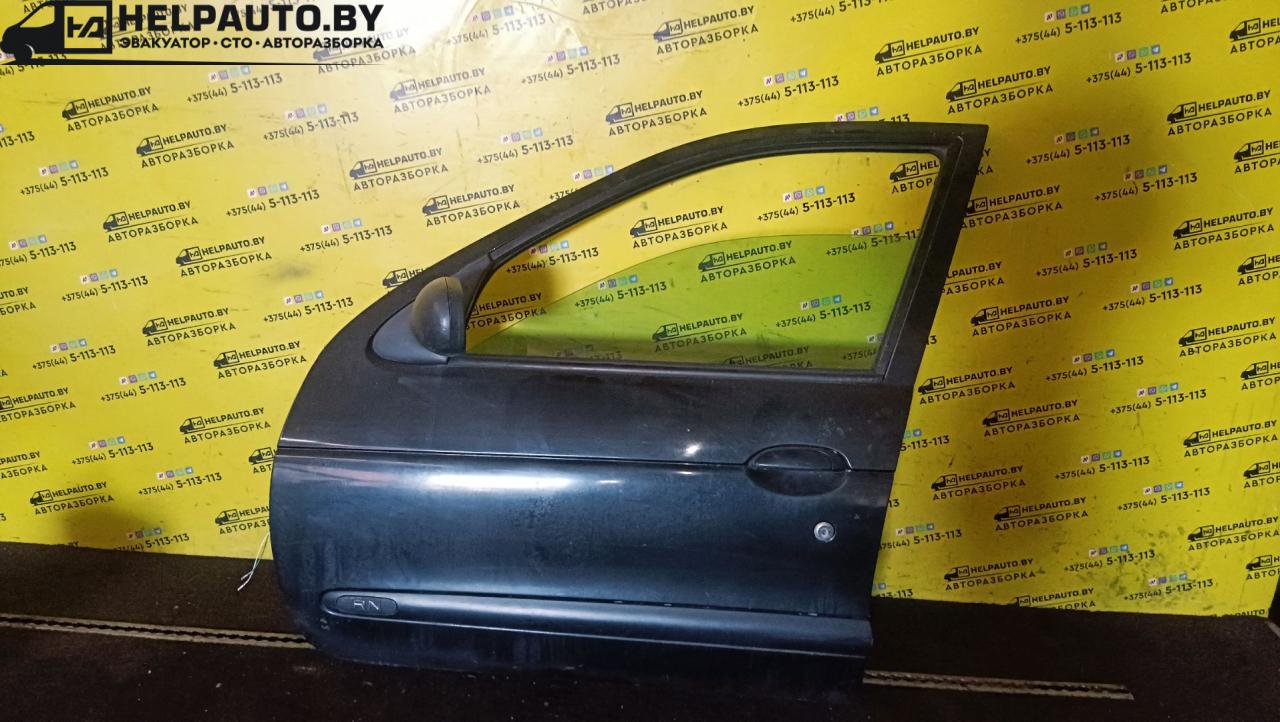 стекло двери передней левой Renault Megane 1 поколение 1996, 1.6 л., бензин, МКПП, черный, хетчбэк 5 дв., передний привод - фото №1